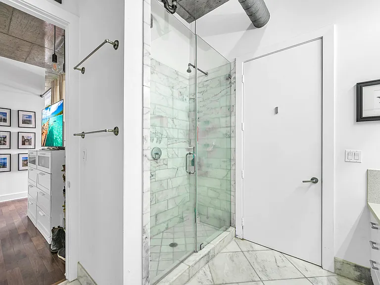 410 NW 1st Ave #505 — Photo 38