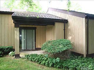 3rd image of 31 Strathmore Gate Dr
