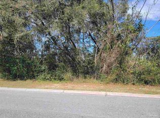 1468 Longbranch Dr, Cantonment, FL 32533