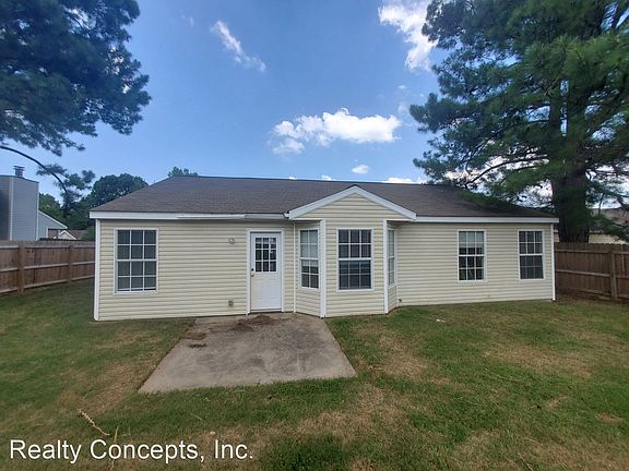 2nd image of 3223 W Essex Dr