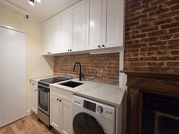 3rd image of 548 W 142nd St APT 1