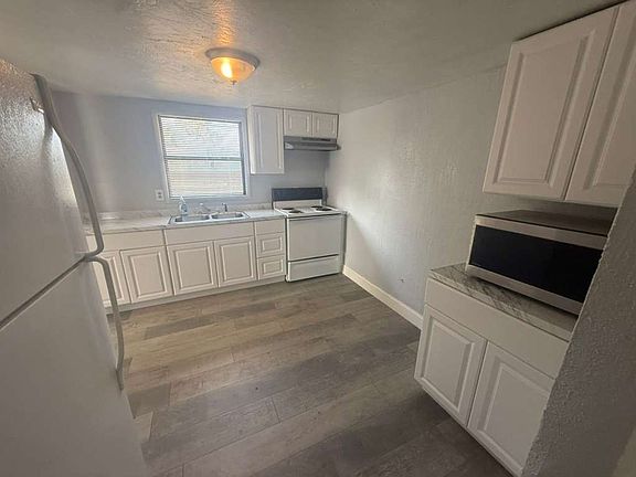4th image of 612 Grady Ln