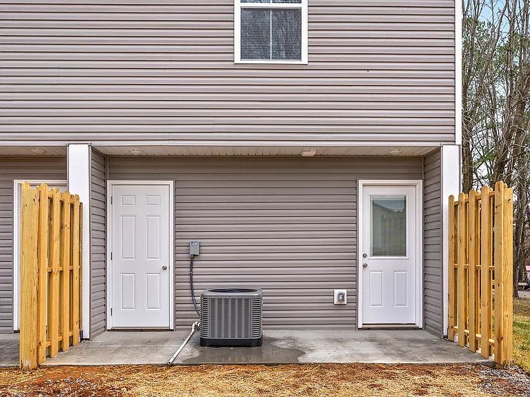 905 Center Rd #A — Photo 26