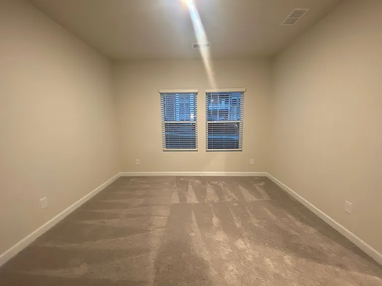 3762 Memorial Pkwy — Photo 12