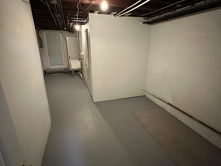 1035 N Kenwood Ave — Photo 5