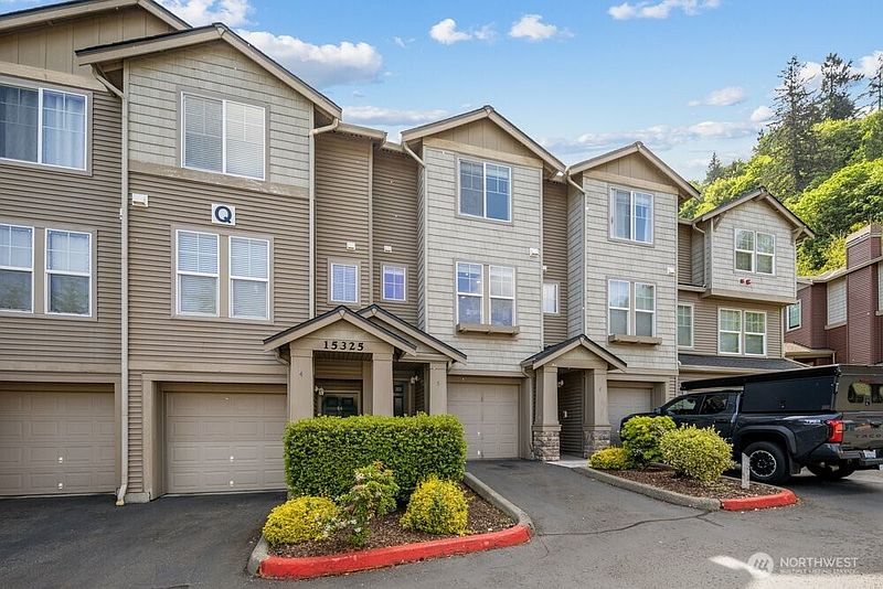 3rd image of 15325 SE 155th Place #Q5