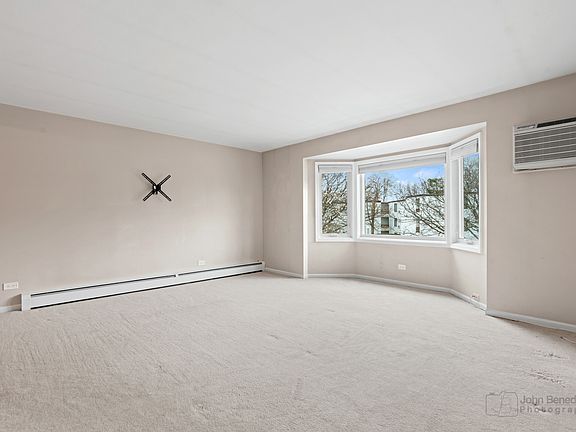 3rd image of 206 N Somerset Ln APT 2E