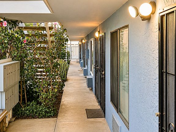 5th image of 4218 46th St #11572917