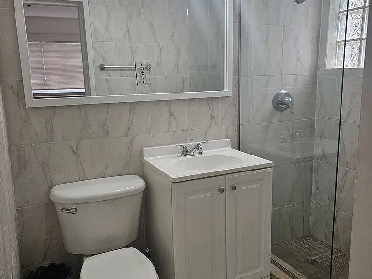 421 NE 68th St #2 — Photo 17