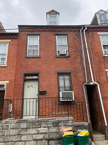 418 1/2 Howard Ave Photo 1