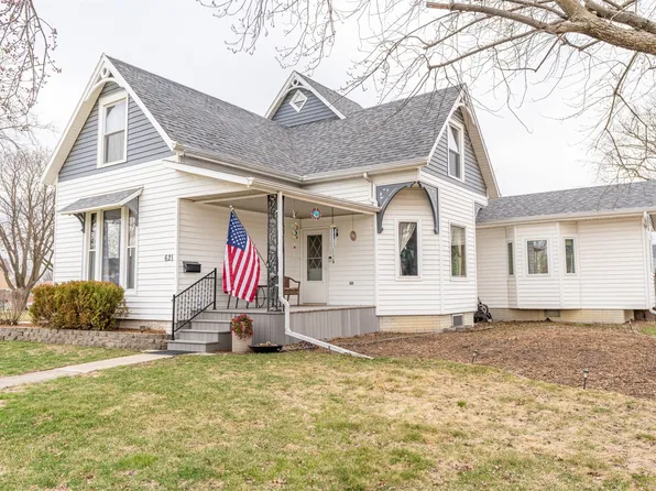 621 W Jefferson St, Winterset, IA 50273