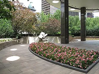 Rented by R New York