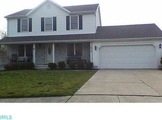 1913 Michelle Dr, Grove City, OH