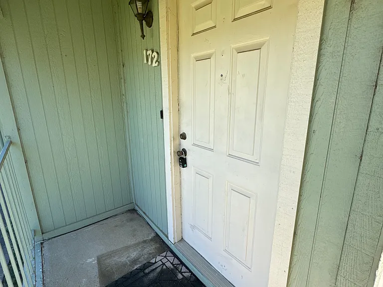 5705 E Texas St #172 — Photo 2