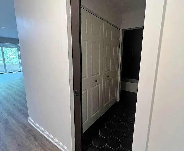 Bathroom/Laundry off of Entry way