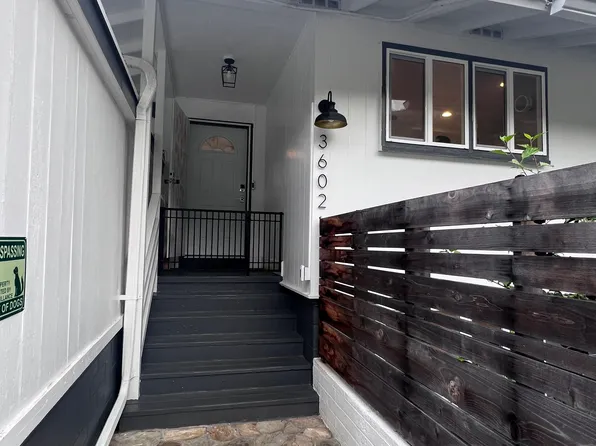 3602 Alani Dr, Honolulu, HI 96822