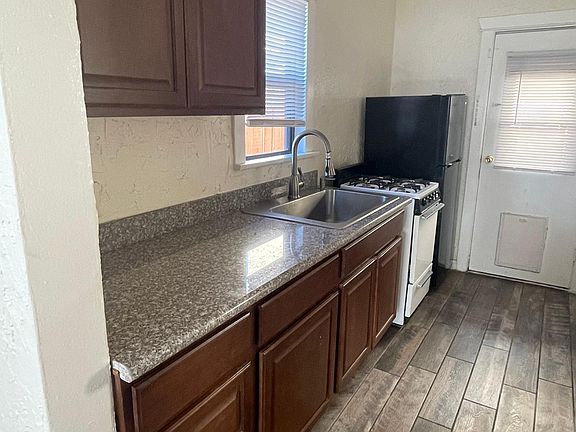 3rd image of 5031 Bakman Ave APT 7