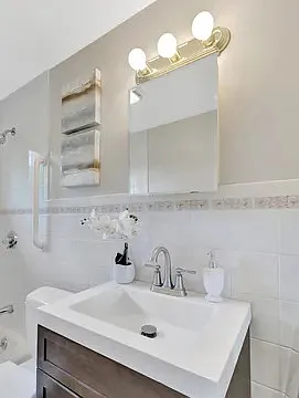 24 River St #B — Photo 15