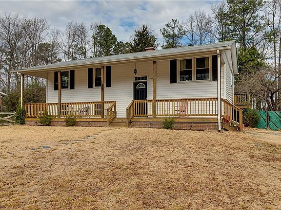 4th image of 8300 Emerald Ln