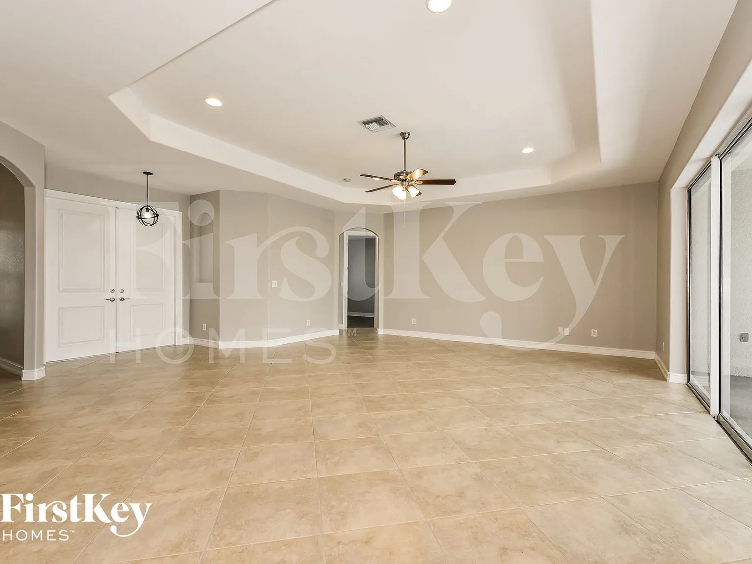 3 bed, 3.0 bath, 2256 sqft, $2,660 — Photo 2