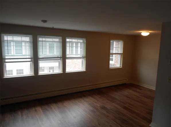 66 Center St #2-5, Dennis Pt, MA 02639