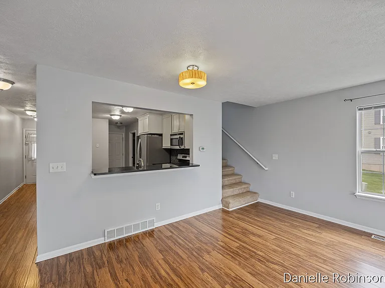 5449 Rivertown Cir SW — Photo 8