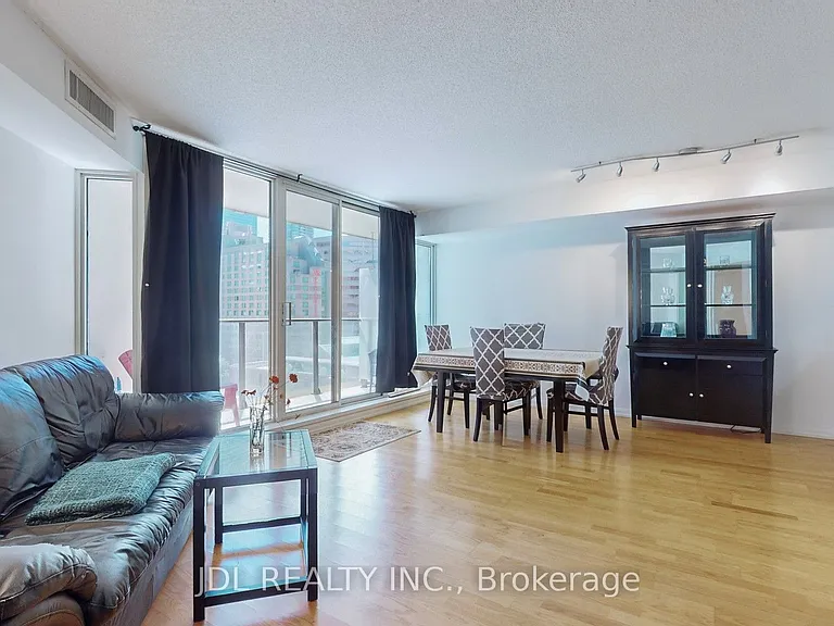 111 Elizabeth St #1037 — Photo 6
