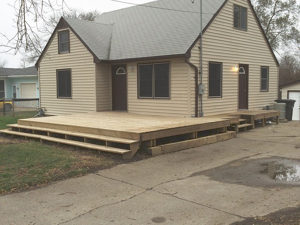 Front exterior 