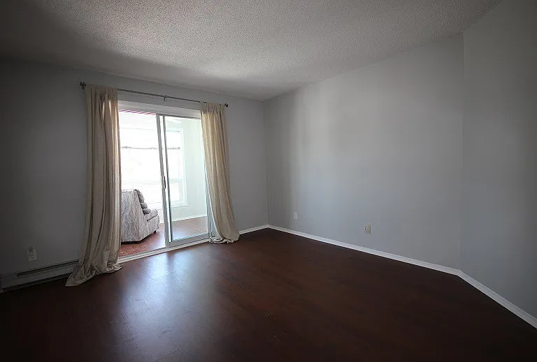 318 Lorry Greenberg Dr — Photo 36