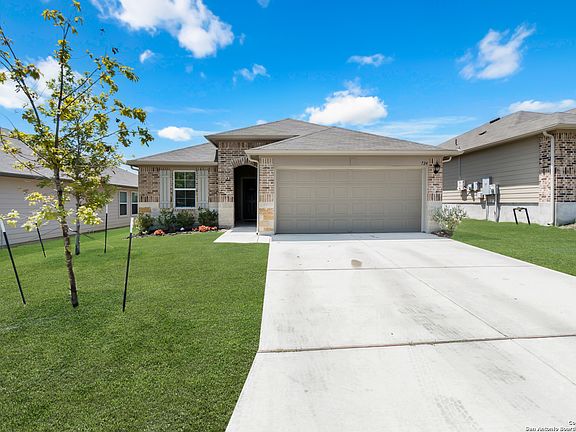2nd image of 724 ARMADILLO DR