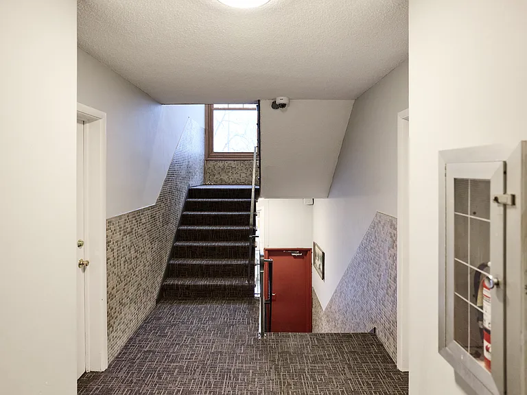 Parkline Flats — Photo 16