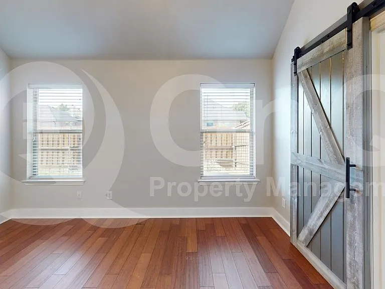 2801 Coyote Trl — Photo 9
