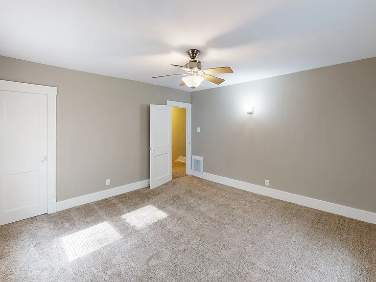 1113 S Galena Ave — Photo 9