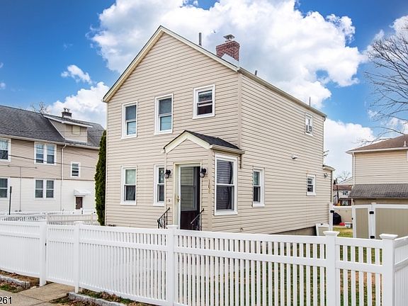 2nd image of 108 Walnut St