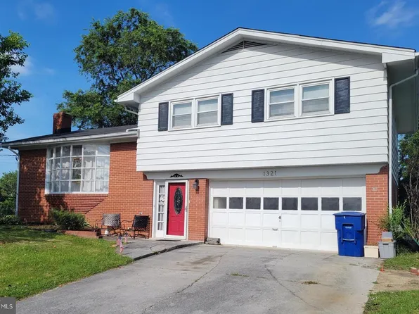 1321 Woodside Ave, Front Royal, VA 22630