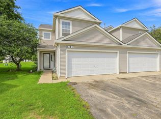1312 Jenna Dr APT A, South Elgin, IL 60177