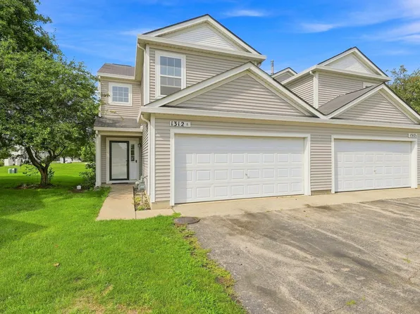 1312 Jenna Dr APT A, South Elgin, IL 60177