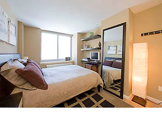 Sold by Corcoran | media 8