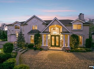 22 Anton Ct, Woodcliff Lake, NJ 07677