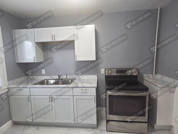 3rd image of 15485 Appoline St