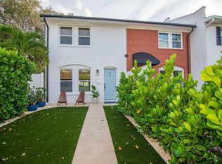 824 Dahlia Ln, Vero Beach, FL 32963