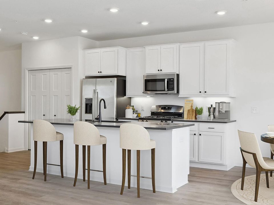 1st image of 8671 London Cir NE #D