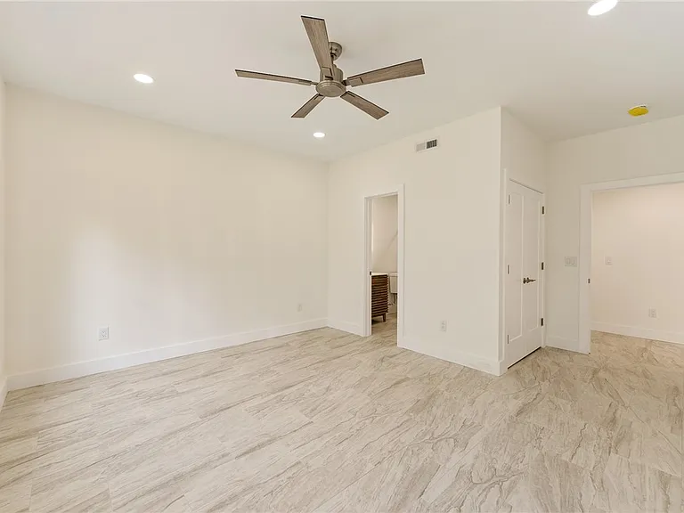 111 & 113 Shannandoah Dr — Photo 11