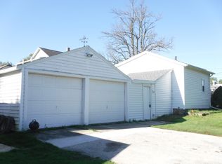 1925 S 10th St, Manitowoc, WI 54220