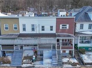 646 Arlington 1/2 St, Tamaqua, PA 18252