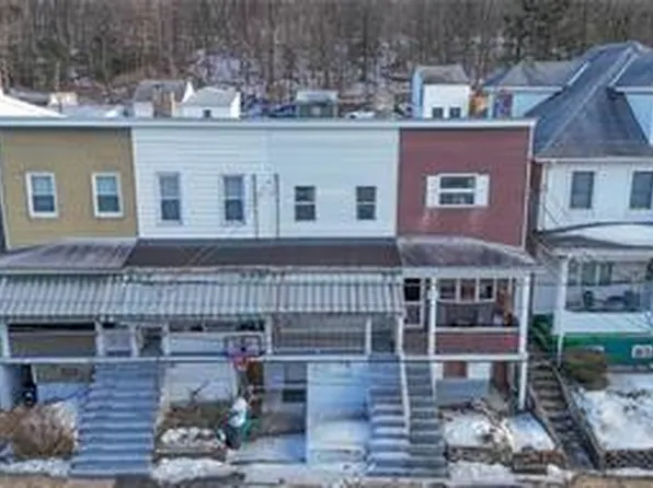 646 Arlington 1/2 St, Tamaqua, PA 18252