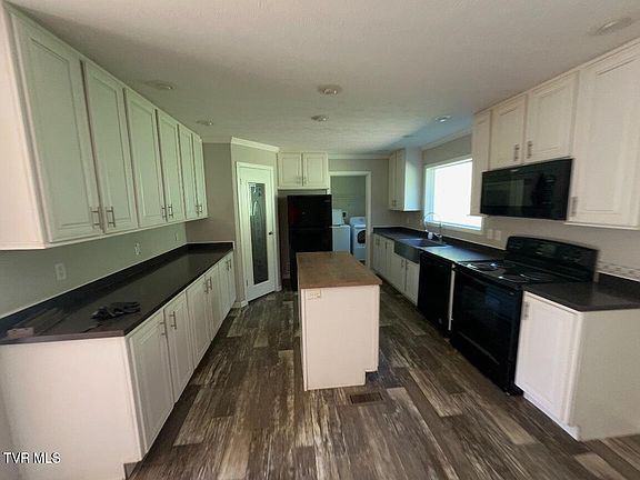 3rd image of 3415 Copper Ridge Rd