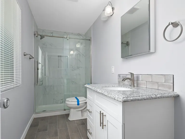 7913 Milton Ave — Photo 12