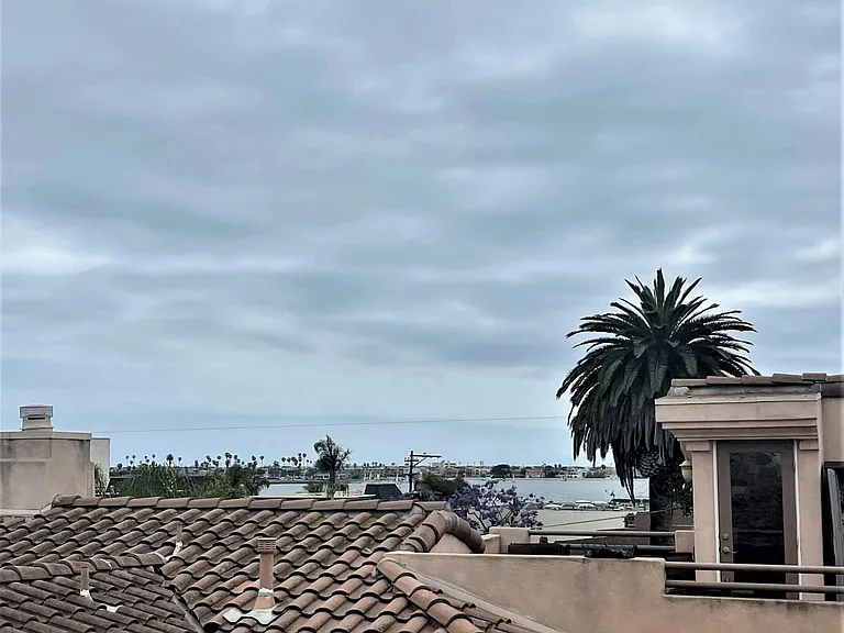 3953 Riviera Dr — Photo 15