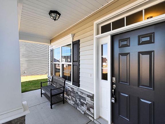 3rd image of 520 Husketh Rd